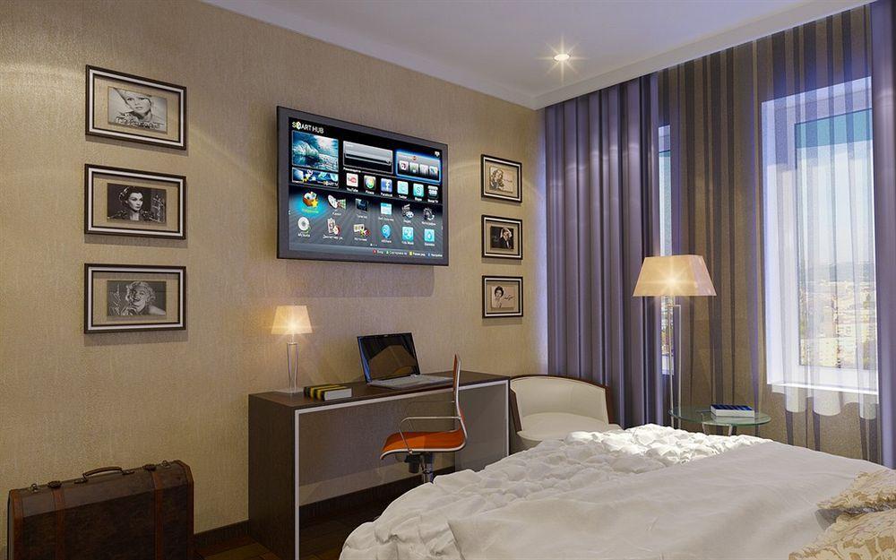 Bonapart Hotel By Uhm Киев Екстериор снимка